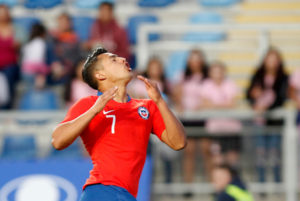 Iván Morales habría sido marginado de la Roja sub 20 por alcohol y sobrepeso