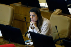 Bancada feminista apoya a Orsini ante “criticas machistas” por Palma Salamanca