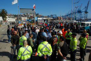 Paro portuario de Valparaíso obligó desviar embarcaciones a San Antonio
