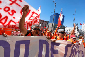 Felipe Larraín por paro portuario en Valparaíso: 
