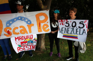 Sobre 200 chilenos piden a Cancillería ser repatriados desde Venezuela