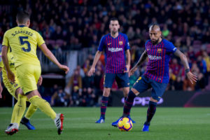 Arturo Vidal dejó atrás el cuadro febril y entrenó de manera normal en el Barcelona