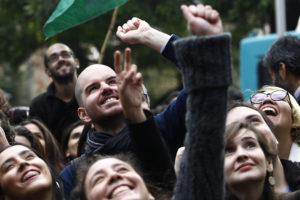 Dirigentes mapuche denuncian discriminación de RD: “Todos tienen que ser de Providencia para arriba
