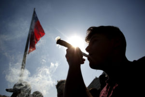 Fuerte aumento de consumo de marihuana y tranquilizantes en jóvenes