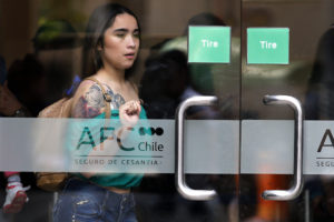 Desempleo en Región Metropolitana también registró leve baja y se ubicó en 7,3%