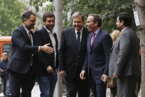 Proyecto contra el negacionismo dejó con ataque a la UDI: 