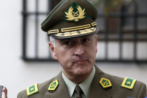 Esposa de general director de Carabineros pasa a retiro 