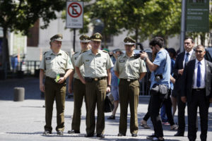 Carabineros reforzará seguridad en fiestas de fin de año con personal de civil y alumnos de la institución
