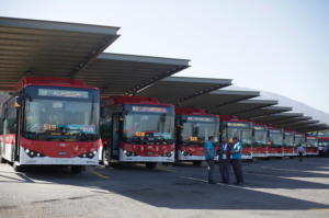 Hoy comenzó primer recorrido de buses eléctricos del Transantiago