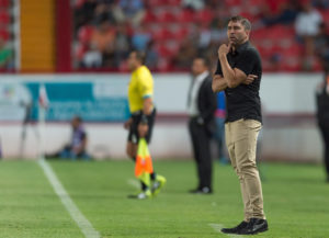 Eduardo Coudet sería candidato para dirigir a Colo Colo tras reunión con Espina