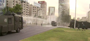 VIDEOS | Incidentes con Carabineros tras banderazo en memoria de Camilo Catrillanca