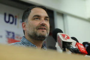 Elecciones UDI: Macaya recluta apoderados para su comando por internet