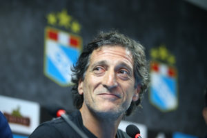 VIDEO | El saludo de Mario Salas a los hinchas albos: 