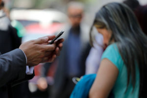 Ministerio de Hacienda confirma que WOM instalará centro regional en Chile