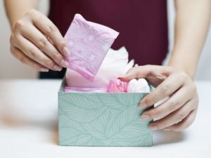 Proponen que productos de higiene menstrual sean gratuitos en colegios vulnerables