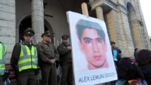 Justicia mantiene prisión preventiva para ex carabinero imputado por homicidio de Alex Lemún