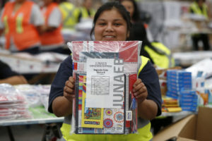 Ministerio de Educación entregará sets de útiles a más de 2 millones de estudiantes