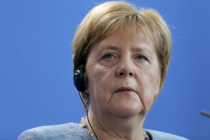 Hackers difunden datos de políticos alemanes y la correspondencia de Angela Merkel
