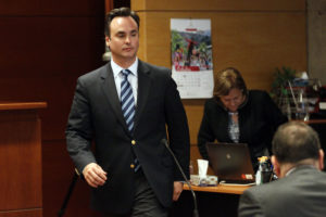 Caso Cascadas: tribunal condena a exgerente Aldo Motta a 4 años de libertad vigilada
