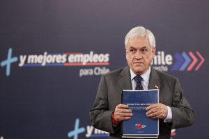 Piñera recibe propuestas de la mesa técnica y sindical sobre Reforma Laboral