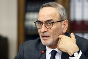 Saffirio emplaza a Frei Ruiz-Tagle por 