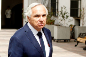 Acusación constitucional contra Chadwick en vilo: abogados de oposición piden retrasar entrega de informe