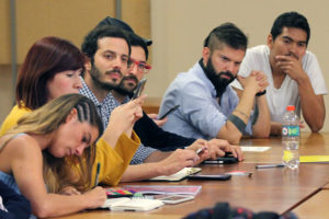 Frente Amplio se sumó a críticas a Sebastián Piñera por reconocer a Guaidó