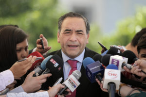 Diputado PS le recuerda a Camila Flores cómo torturaba y mataba Pinochet tras polémico tuit contra el PC