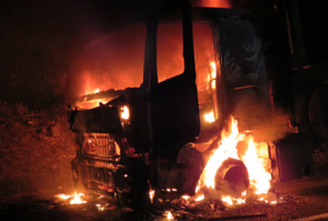 Intendente anuncia querella por quema de 8 máquinas forestales en Lumaco