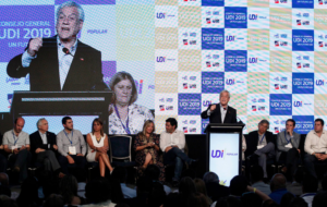 Piñera invocará Ley de Seguridad del Estado por accidente en Ruta 5 Sur