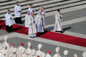 Hoy llega enviado del papa Francisco por conflicto de la iglesia en Puerto Montt