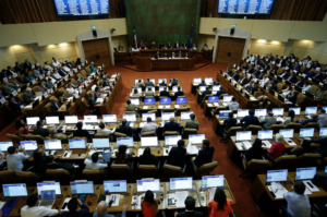 Burdos intentos de 10 diputados inmobiliarios