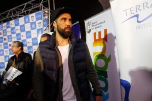 Claudio Bravo visitó a sus compañeros del Manchester City en el centro de entrenamientos del club