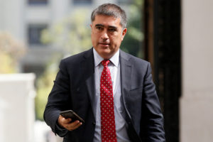 Mario Desbordes llama a no continuar con la 