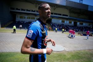 Todos quieren a Gabriel Torres: Universidad de Chile y Universidad Católica se alistan para un nuevo round