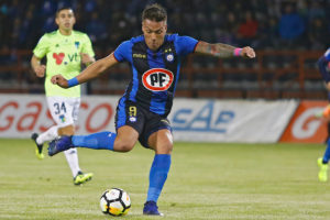 Colo Colo hizo oficial la llegada de Javier Parraguez