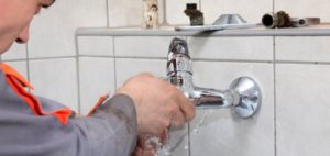 Empleabilidad y capacitación: más de cien vecinos de Hualpén se certifican en oficios