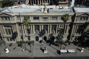 Universidades chilenas escalan varios puestos en ranking mundial sobre rendimiento