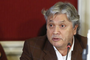 Navarro asegura que Piñera fue a comprar empresas públicas de Venezuela y le respondieron de todo