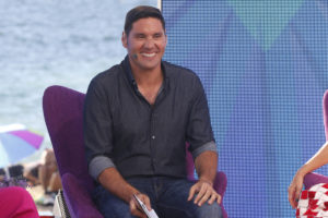 Pancho Saavedra revela las razones que motivaron su regalo a mujeres expulsadas del Lago Ranco