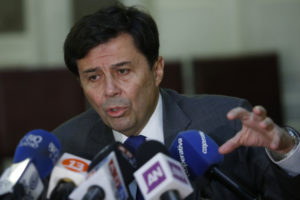 Ex ministro de Salud de Lagos respalda a Santelices por cifras de VIH: 