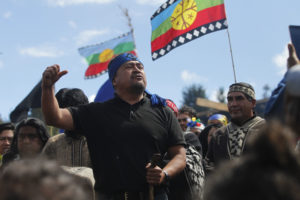 Héctor Llaitul a Ubilla por vincular incendios con causa mapuche: