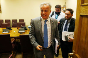 Hija médico de Piñera cuestiona a Santelices por vincular aumento de VIH con extranjeros