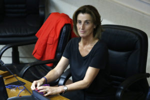 Ministra Cubillos descarta conflicto de interés del hijo de Larraín por participación en Universidad Santo Tomás