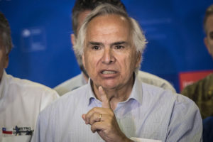 Chadwick defiende a Piñera por viaje a Cúcuta: está cumpliendo 