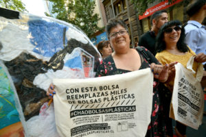 A seis meses de la ley ya se evitó entrega de 1.000 millones de bolsas plásticas