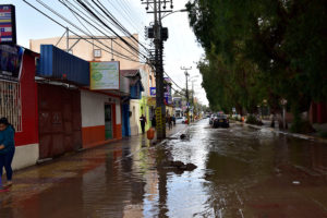 Aumento de caudal del Loa provoca inundaciones en Calama y niña sigue desaparecida