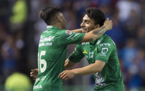 VIDEO | La espectacular tijera de Jean Meneses para anotar su primer gol en México