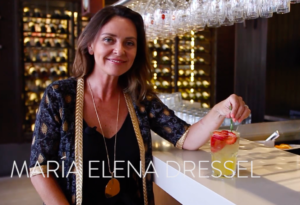 En la barra con María Elena Dressel