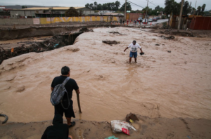 Rector de U. Arturo Prat propone eximir de aranceles a estudiantes afectados por lluvias en el norte